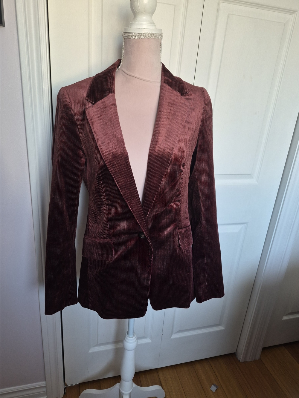 RW&CO. Women's Burgundy Corduroy Blazer sz 8